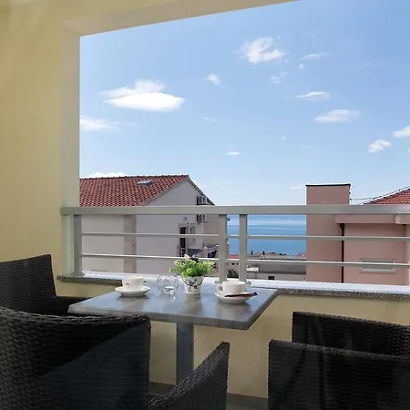 Aroma Makarska
